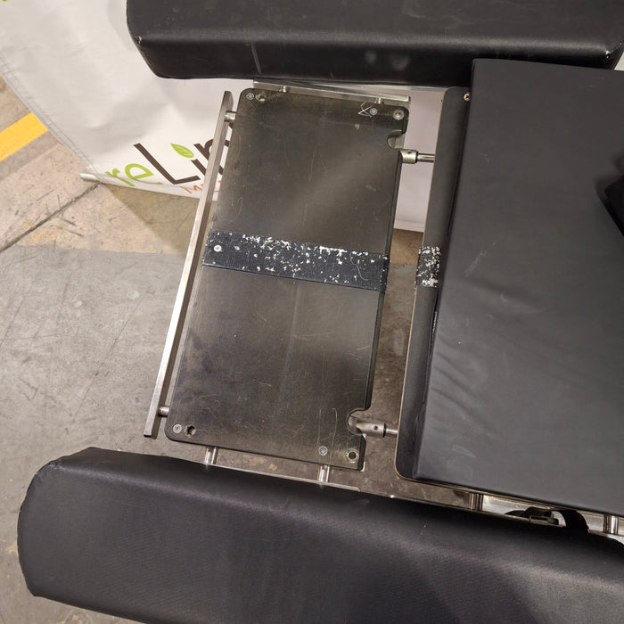 Skytron 3500 Elite Surgical Table