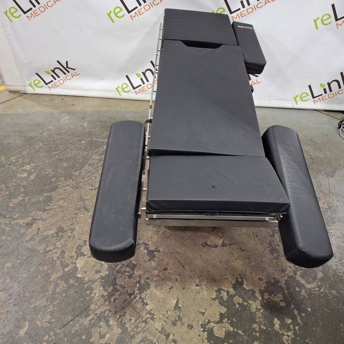 Skytron 3500 Elite Surgical Table