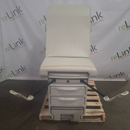 Midmark Midmark 204 Exam Table Exam Chairs / Tables reLink Medical