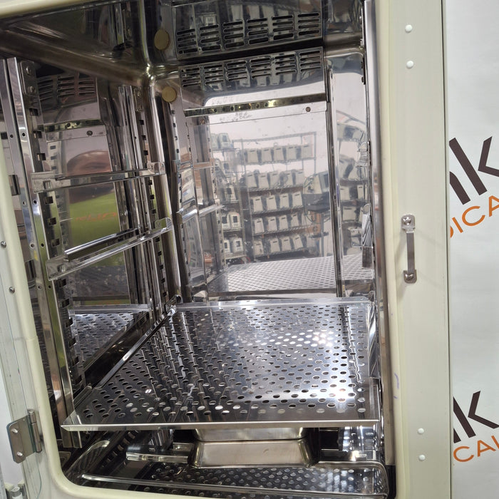 Sanyo Sanyo MCO-19AIC (UV) CO2 Incubator Research Lab reLink Medical