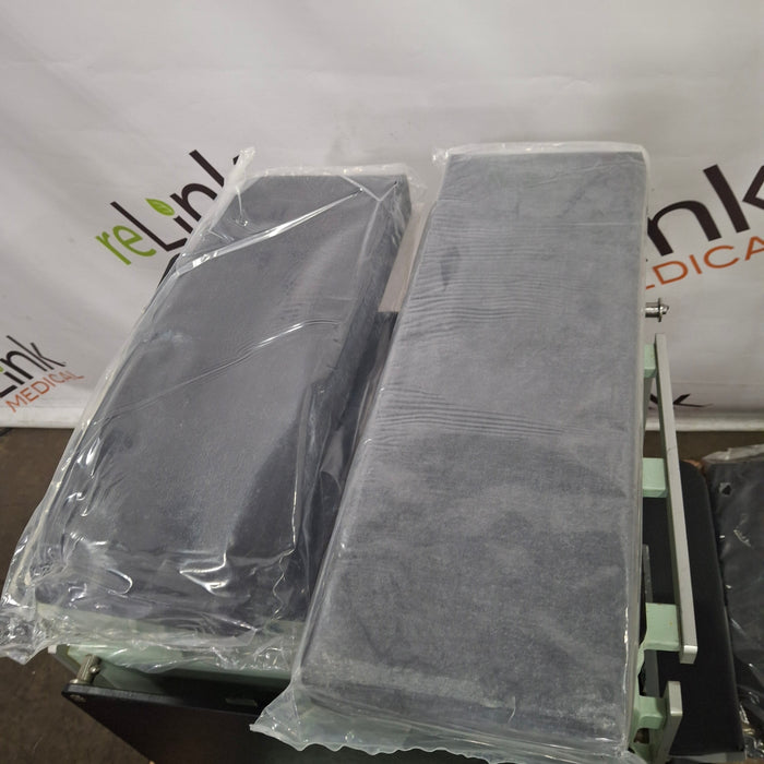 Atlantic Industries, Inc. E99-001 Field Operating Table