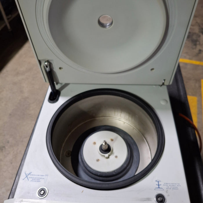 Eppendorf 5430 R Centrifuge