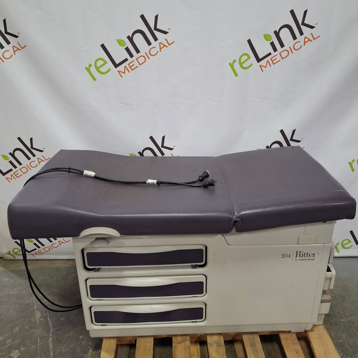 Midmark Midmark 204 Exam Table Exam Chairs / Tables reLink Medical