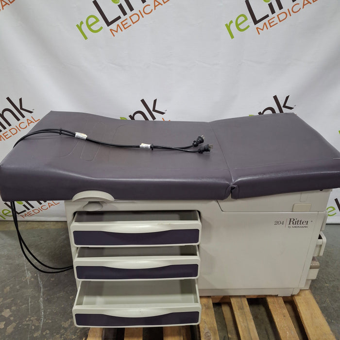 Midmark Midmark 204 Exam Table Exam Chairs / Tables reLink Medical