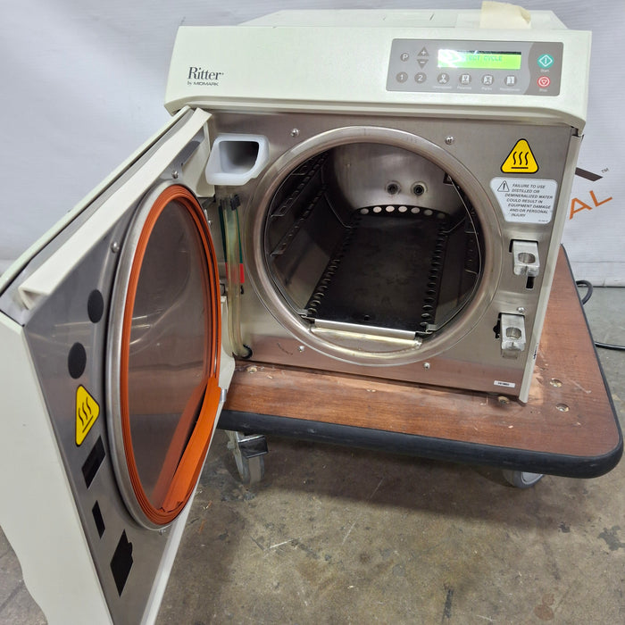 Midmark M11D-022 Autoclave