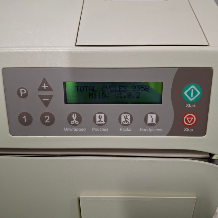 Midmark M11D-022 Autoclave