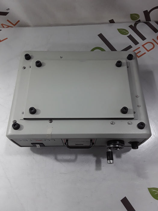 Luxtec Luxtec 9300 Xenon Series 9000 Light Source Surgical Equipment reLink Medical