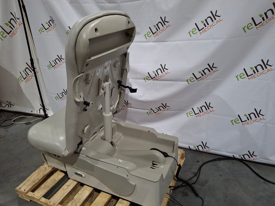 Midmark 623 Barrier Free Power Exam Table