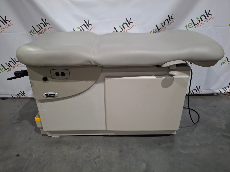 Midmark Midmark 604 Manual Examination Table Exam Chairs / Tables reLink Medical