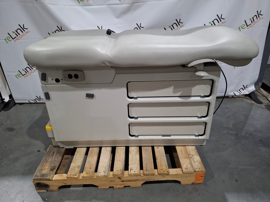 Midmark Midmark 604 Manual Examination Table Exam Chairs / Tables reLink Medical