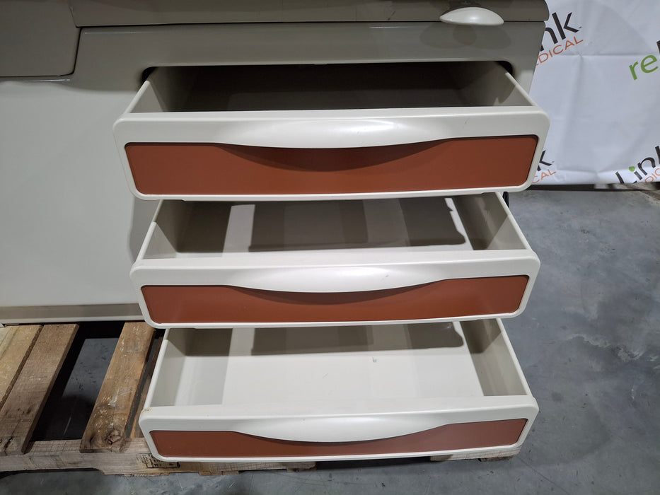 Midmark Midmark 204 Exam Table Exam Chairs / Tables reLink Medical