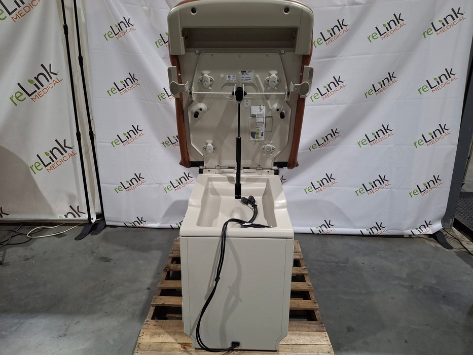 Midmark Midmark 204 Exam Table Exam Chairs / Tables reLink Medical