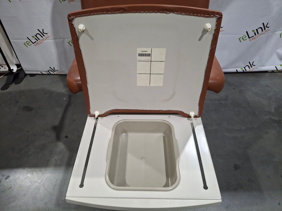 Midmark 204 Exam Table