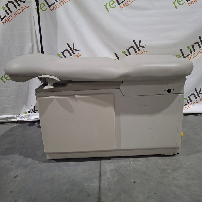 Midmark Midmark 604 Manual Examination Table Exam Chairs / Tables reLink Medical
