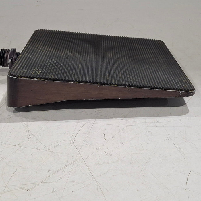 Arthrex Arthrex AR-8310 Adapteur Power System II Footswitch Surgical Equipment reLink Medical