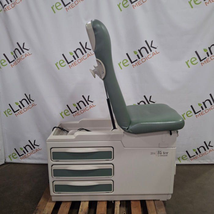 Midmark Midmark 204 Exam Table Exam Chairs / Tables reLink Medical