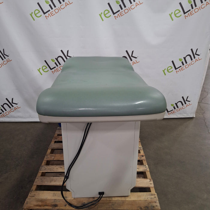 Midmark Midmark 204 Exam Table Exam Chairs / Tables reLink Medical