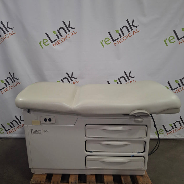 Midmark 204 Exam Table