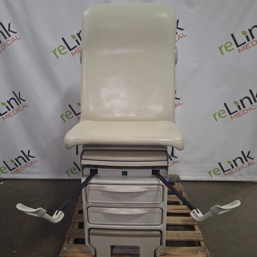 Midmark Midmark 204 Exam Table Exam Chairs / Tables reLink Medical