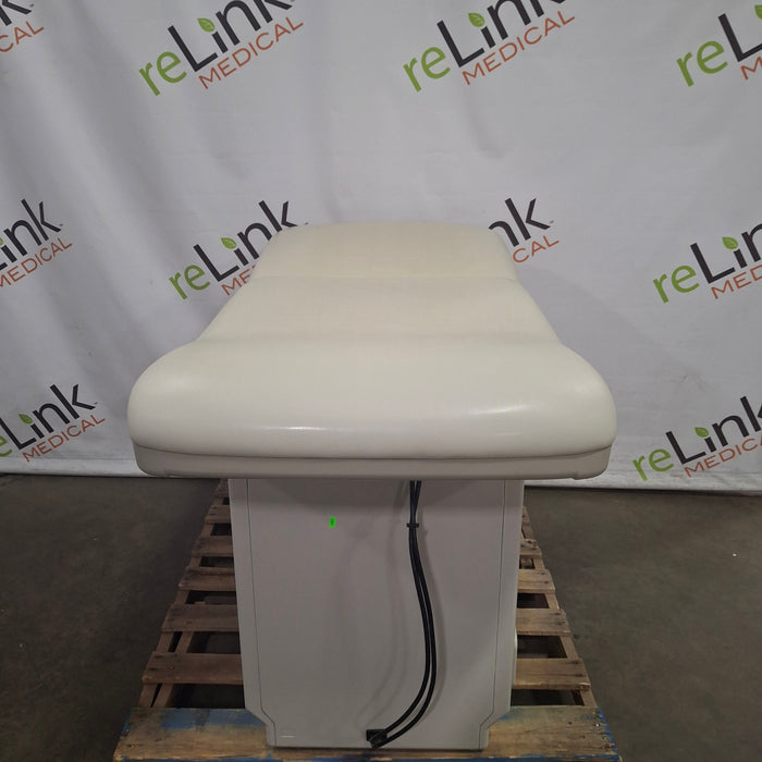 Midmark Midmark 204 Exam Table Exam Chairs / Tables reLink Medical