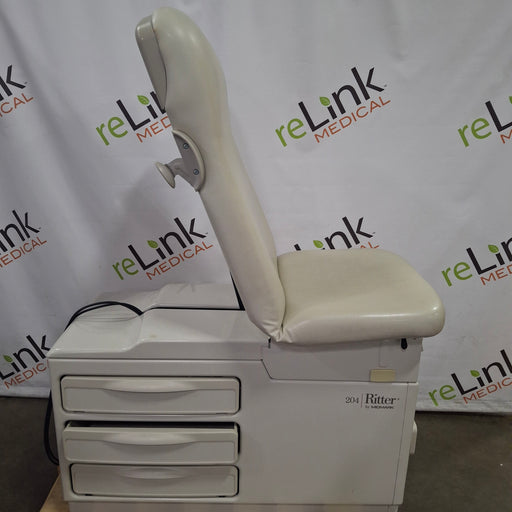 Midmark Midmark 204 Exam Table Exam Chairs / Tables reLink Medical