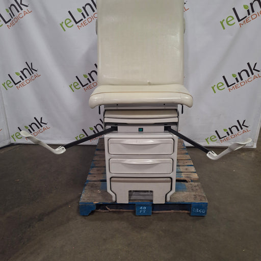 Midmark Midmark 204 Exam Table Exam Chairs / Tables reLink Medical