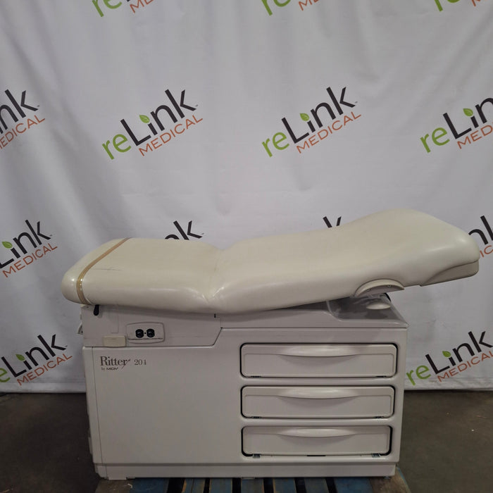 Midmark Midmark 204 Exam Table Exam Chairs / Tables reLink Medical