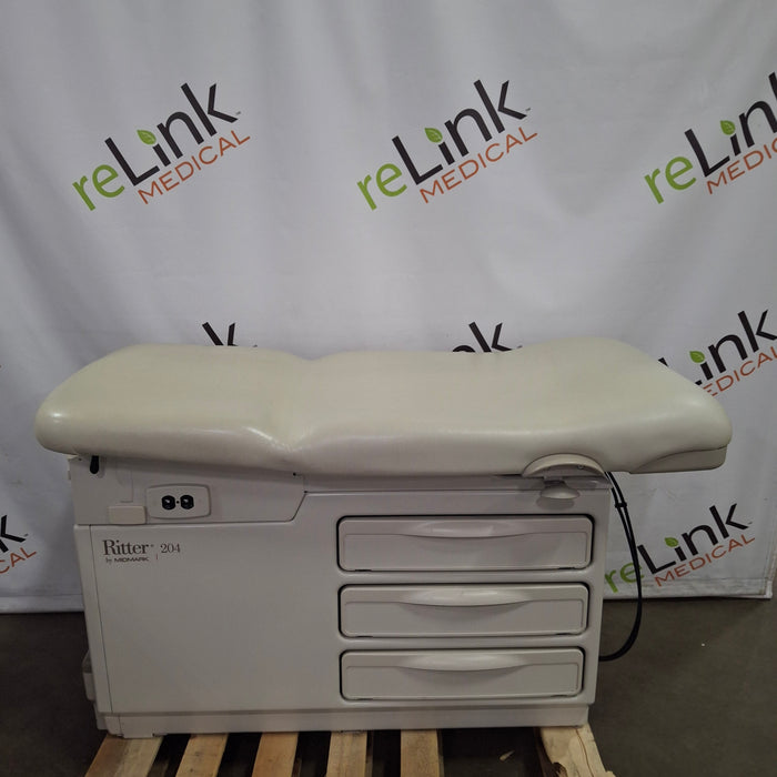 Midmark Midmark 204 Exam Table Exam Chairs / Tables reLink Medical