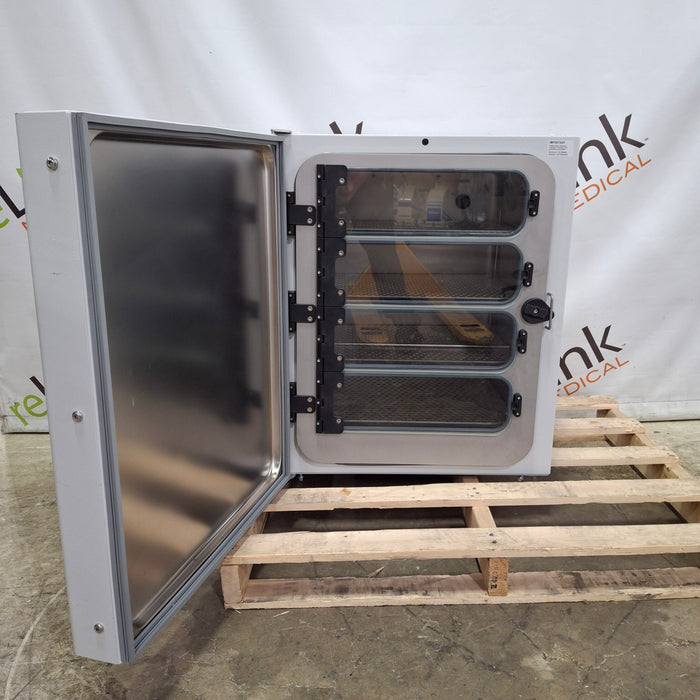 New Brunswick Scientific Galaxy 170 S Incubator