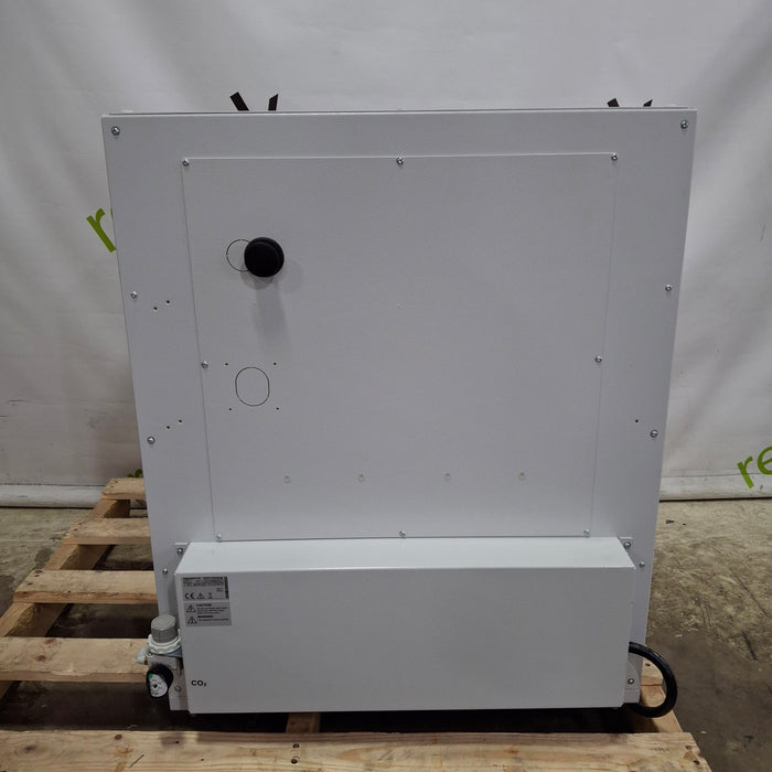 New Brunswick Scientific Galaxy 170 S Incubator