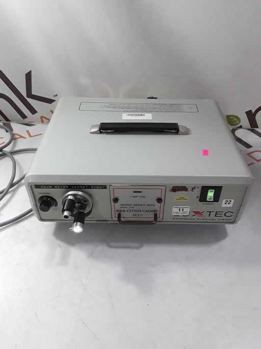 Luxtec Luxtec 9300 Xenon Series 9000 Light Source Surgical Equipment reLink Medical