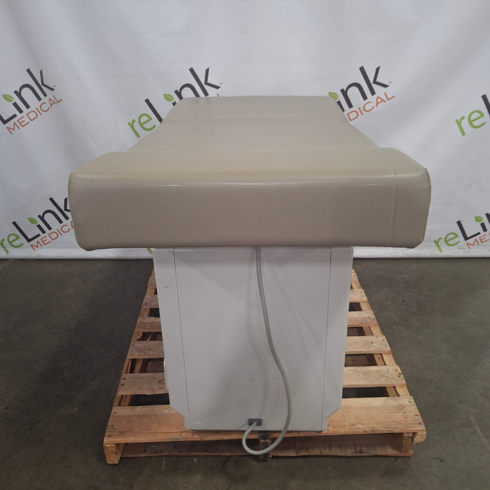 Midmark 204 Exam Table