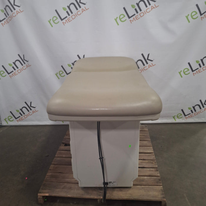 Midmark 204 Exam Table