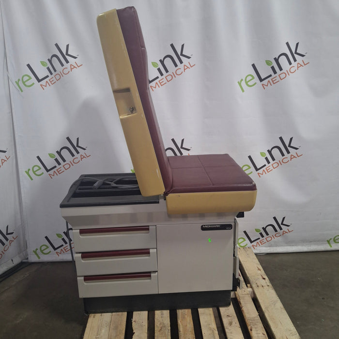 Midmark Midmark 404 Exam Table Exam Chairs / Tables reLink Medical