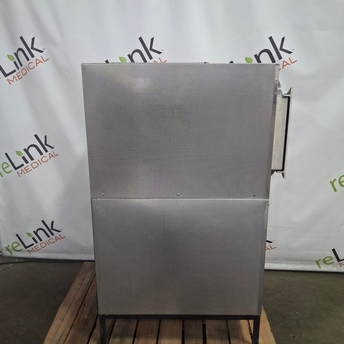 Pelton & Crane Magna-Clave Sterilizer