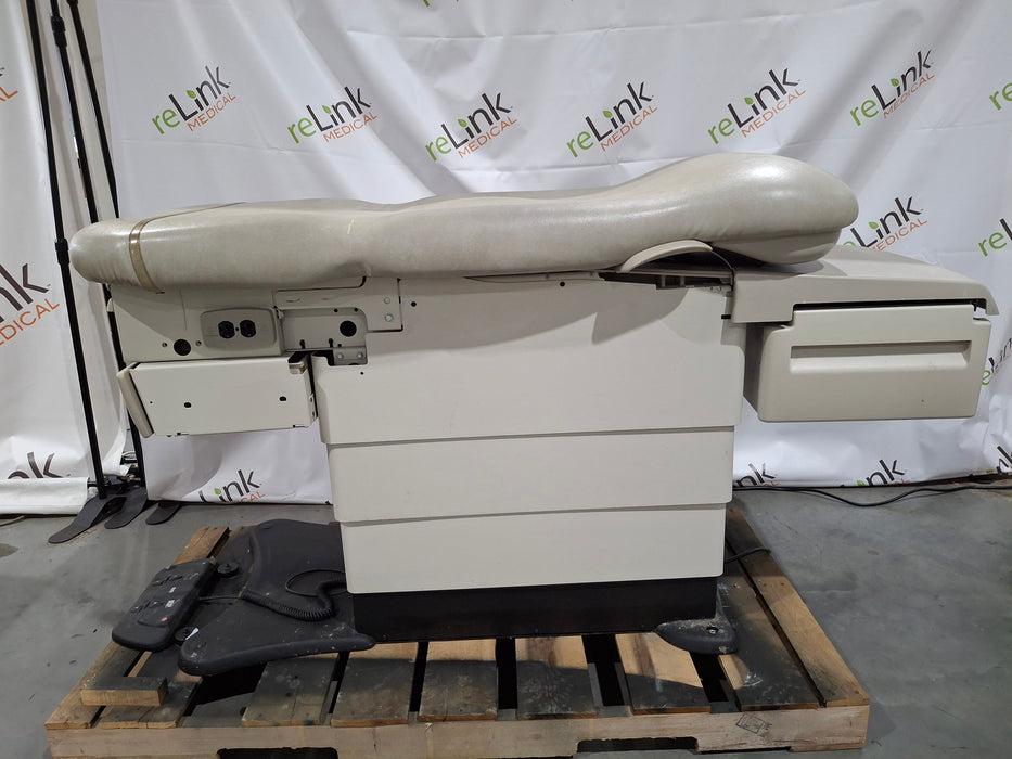 Midmark Midmark 625 Barrier-Free Power Exam Table Exam Chairs / Tables reLink Medical