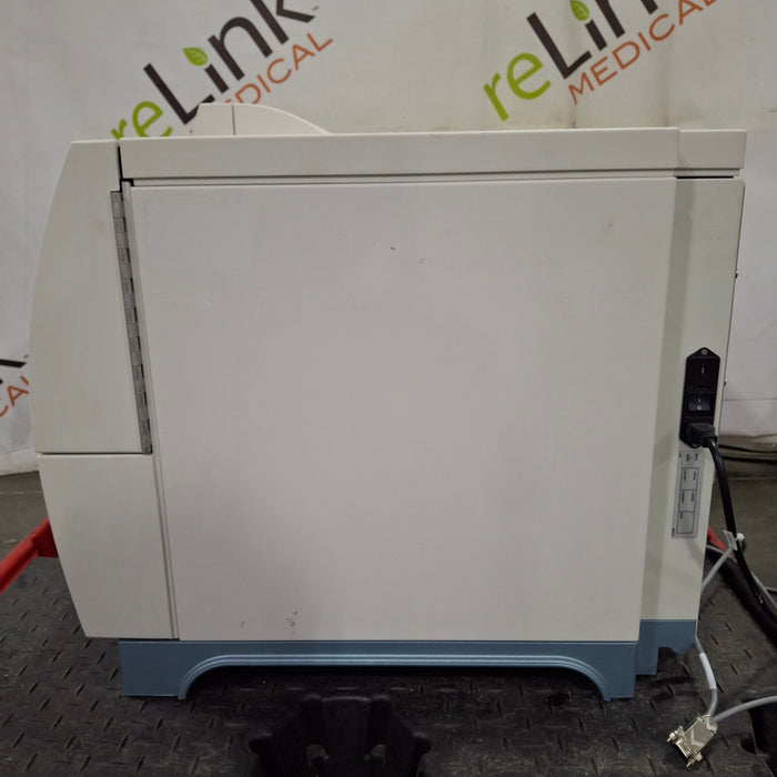 BioMerieux Vitek 2 Compact Automated Microbiological Analyzer