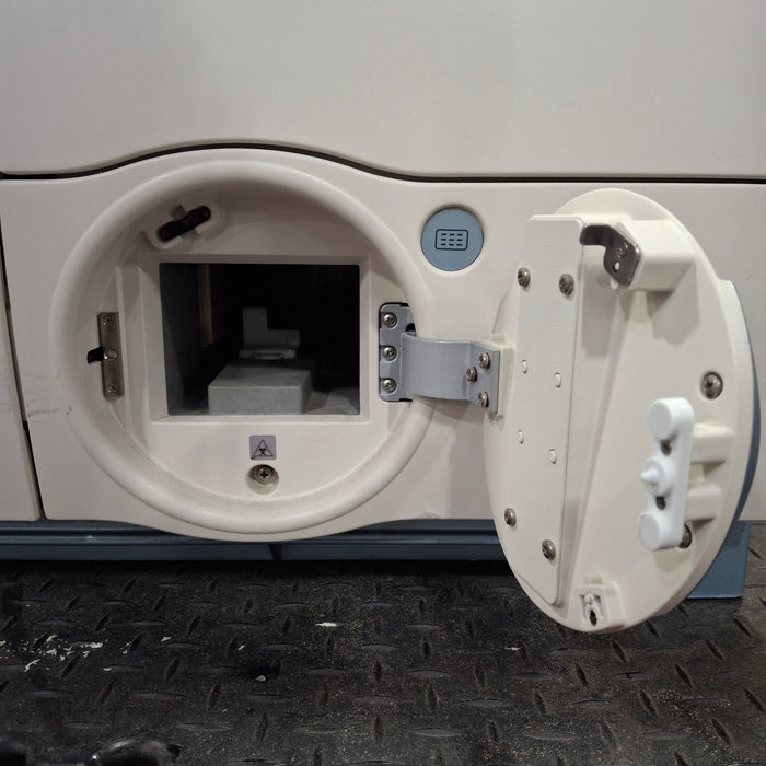 BioMerieux Vitek 2 Compact Automated Microbiological Analyzer