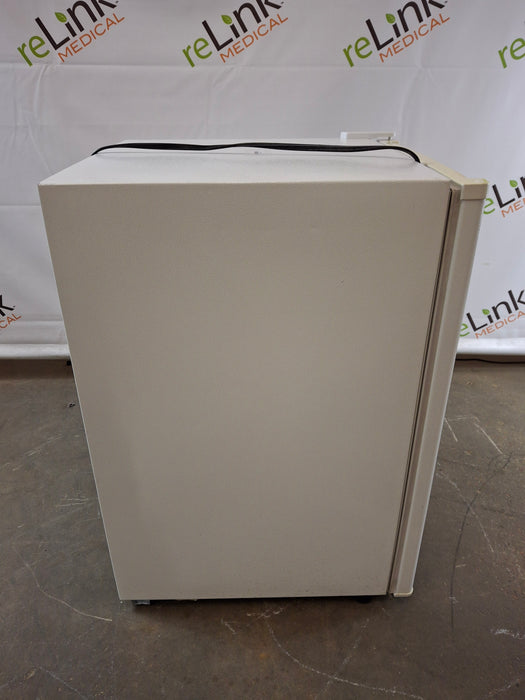 Fisher Scientific 97-926-1 Undercounter Refrigerator/Freezer