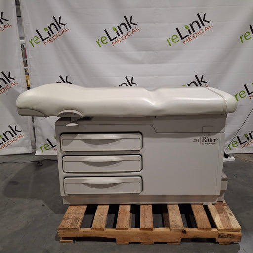 Midmark Midmark 204 Exam Table Exam Chairs / Tables reLink Medical