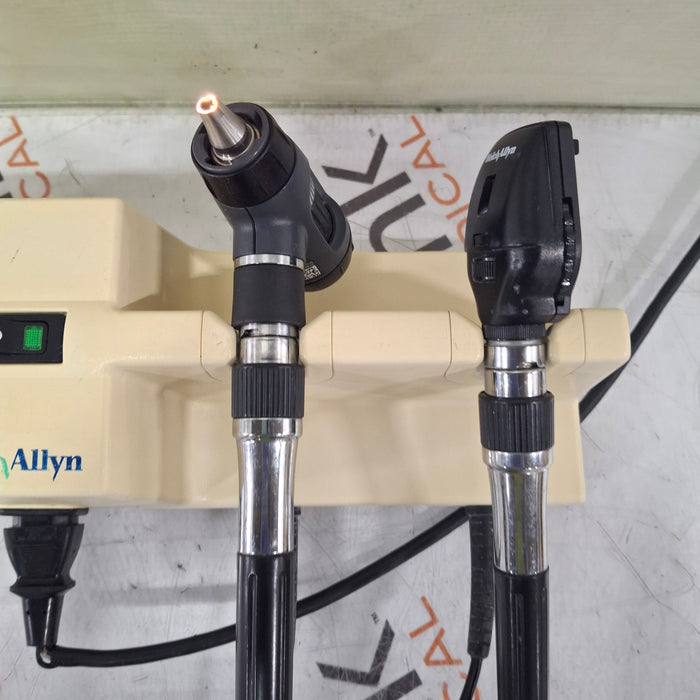 Welch Allyn 767 Transformer Otoscope Ophthalmoscope