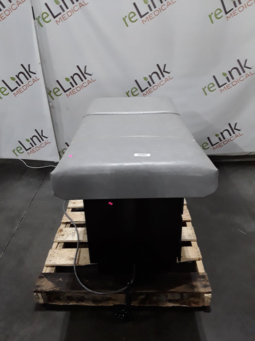 Midmark Ritter 100 Exam Table