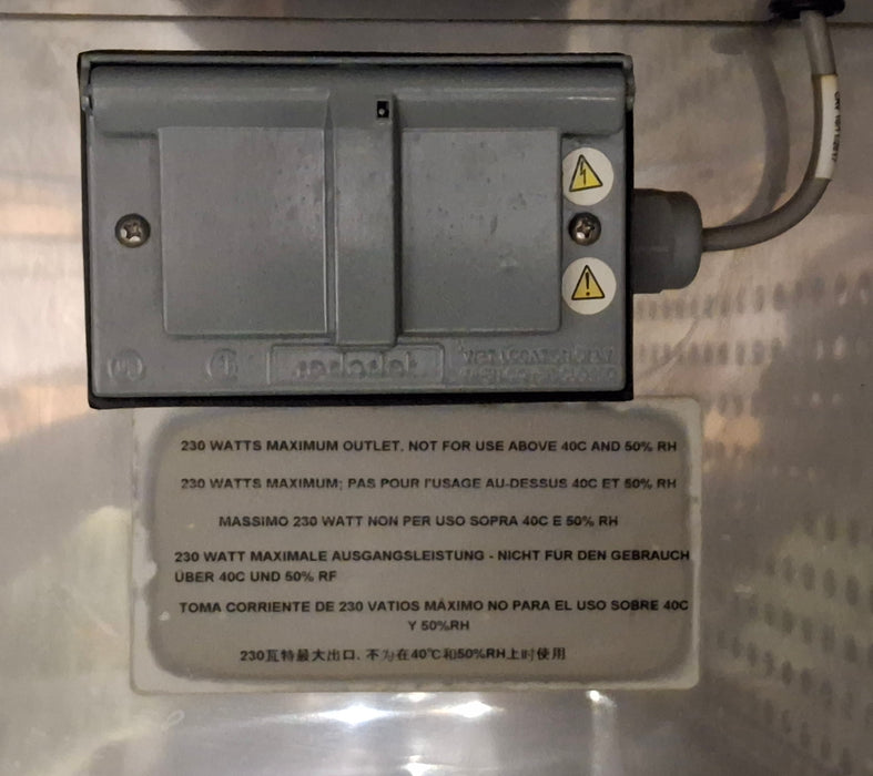 Thermo Scientific 3950 Reach-In CO2 Incubator