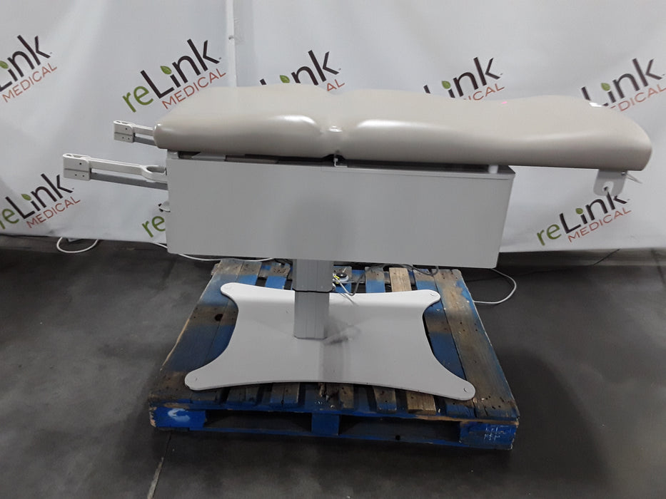 UMF Medical UMF Medical 4070 Power Exam Chair Exam Chairs / Tables reLink Medical