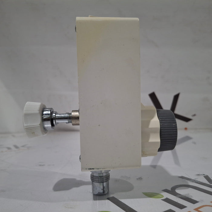 Precision Medical PM3000 Continuous Line Vacuum Regulator