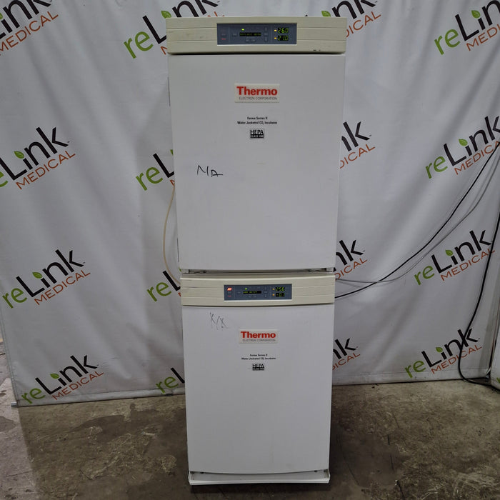 Thermo Scientific 3130 Forma Series II Water Jacketed CO2 Incubator
