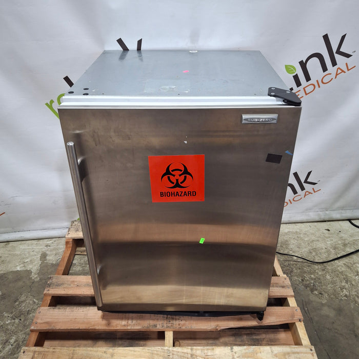 Sub-Zero UC-24CI Undercounter Refrigerator