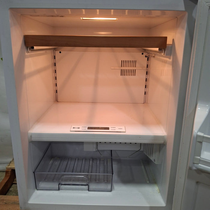 Sub-Zero UC-24CI Undercounter Refrigerator
