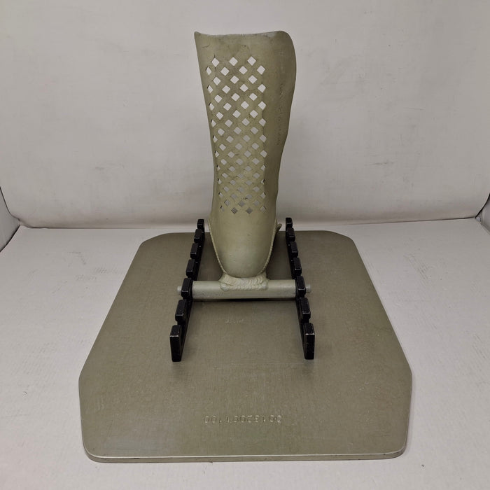 Zimmer Zimmer 00132001100 / 001320021000 Alvarado Knee Holder Base Plate Assembly Surgical Tables reLink Medical