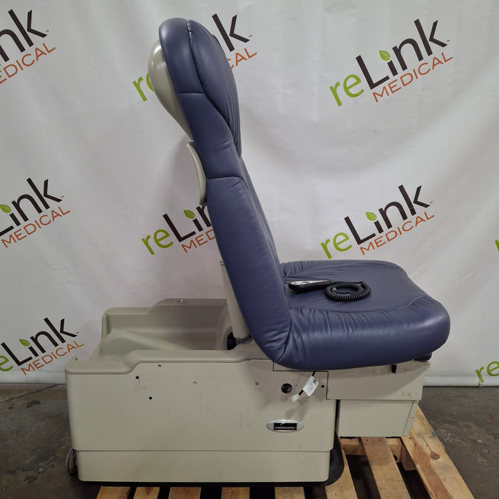 Midmark 623 Barrier Free Power Exam Table